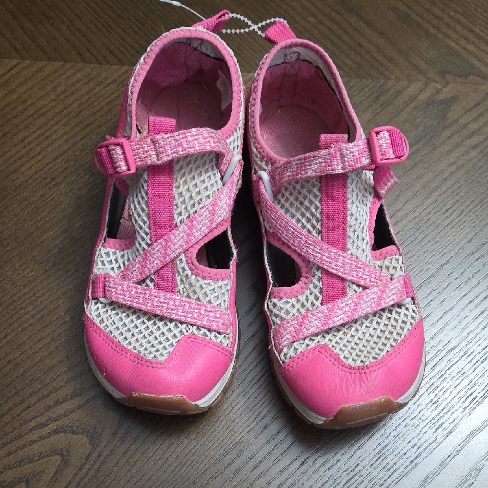 Chaco Pink and Cream Kids Sandals Size 3